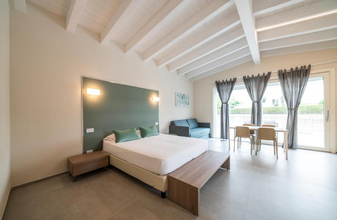 A Casa Di Sabina Hotel Desenzano del Garda Ngoại thất bức ảnh